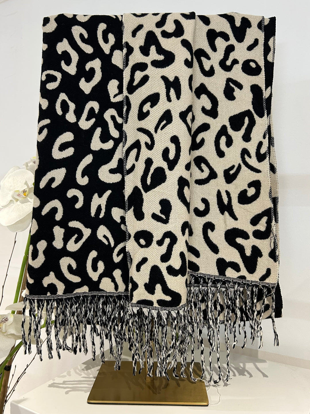 Leopard Print Reversible Fleck Tassel Bottom Scarf (2 Colours)