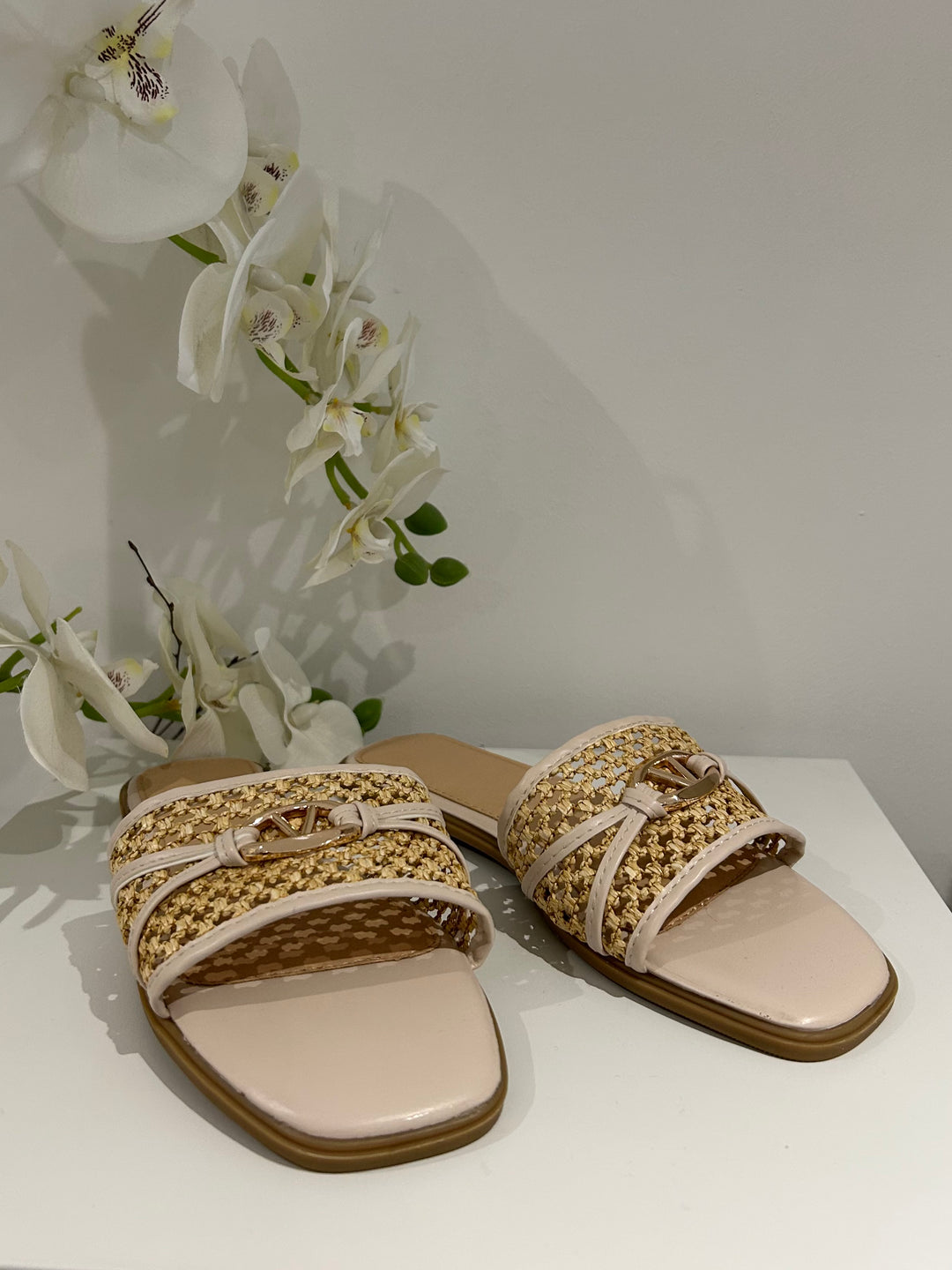 V Buckle Woven Sandals (2 Colours)