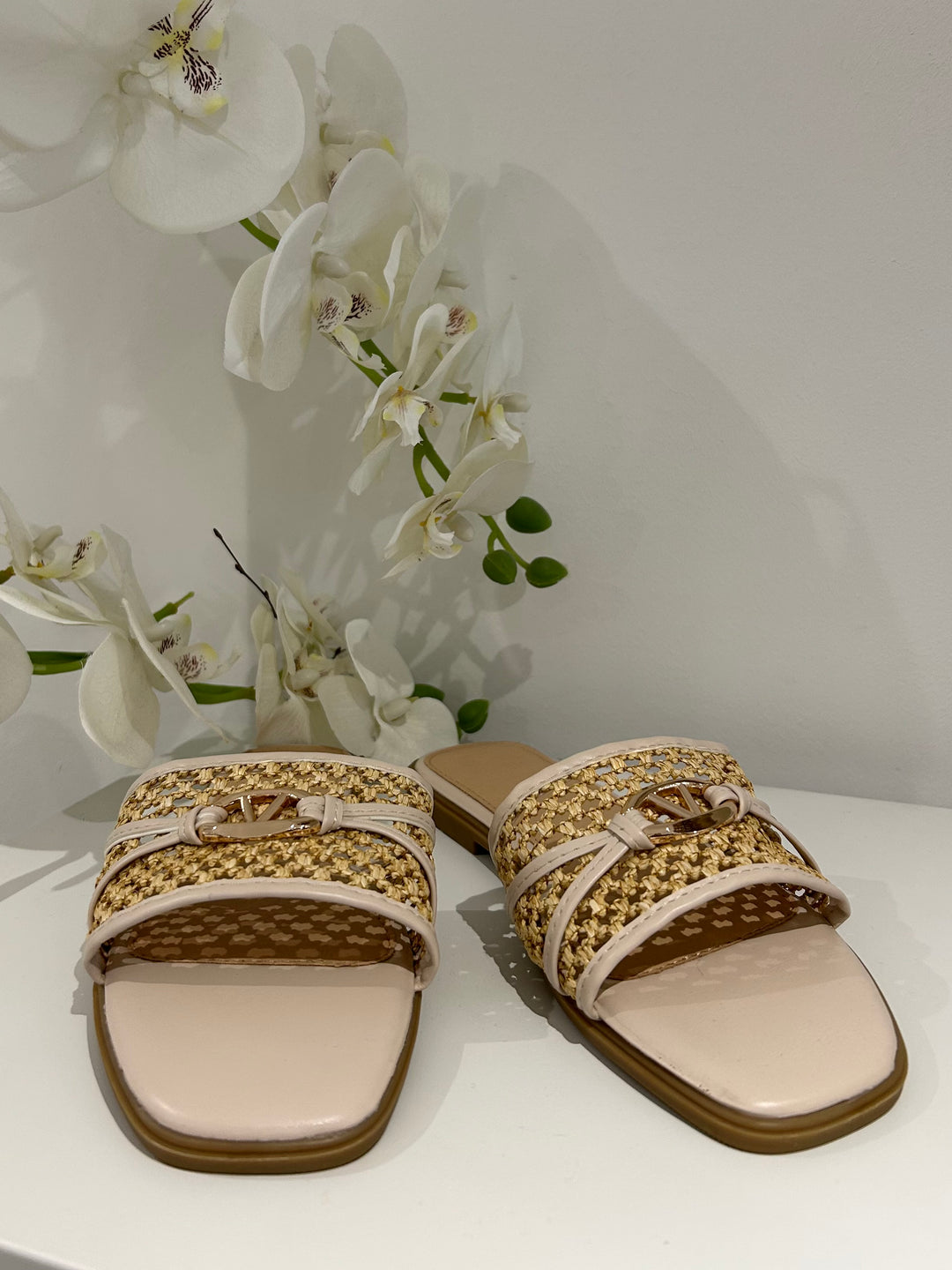 V Buckle Woven Sandals (2 Colours)