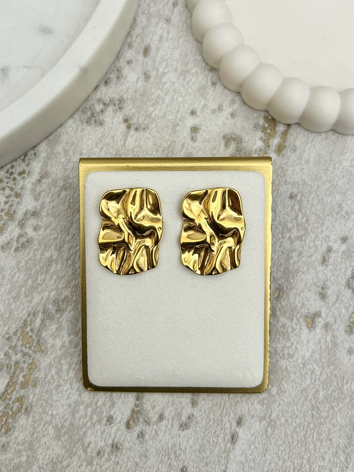 Gold Wavey Flat Plate Stud Earrings