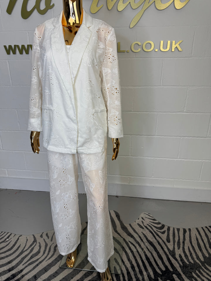 Embroidery Anglaise Oversize Blazer & Trouser Co-ord (2 Colours)