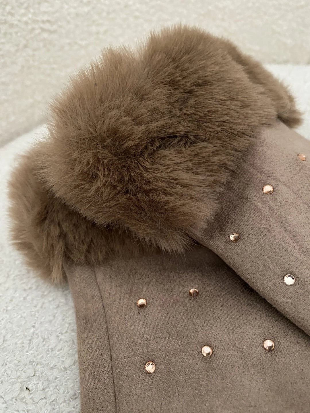 Gem Stone Studded Faux Fur Trim Gloves ( 2 Colours)